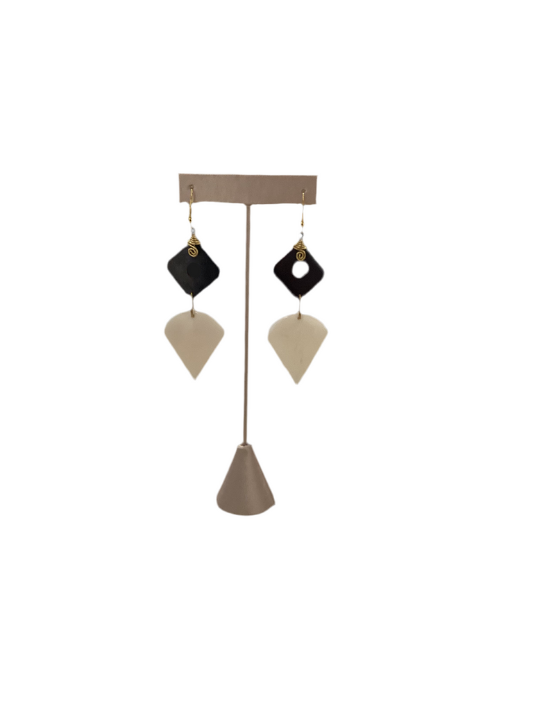 Narrow earrings